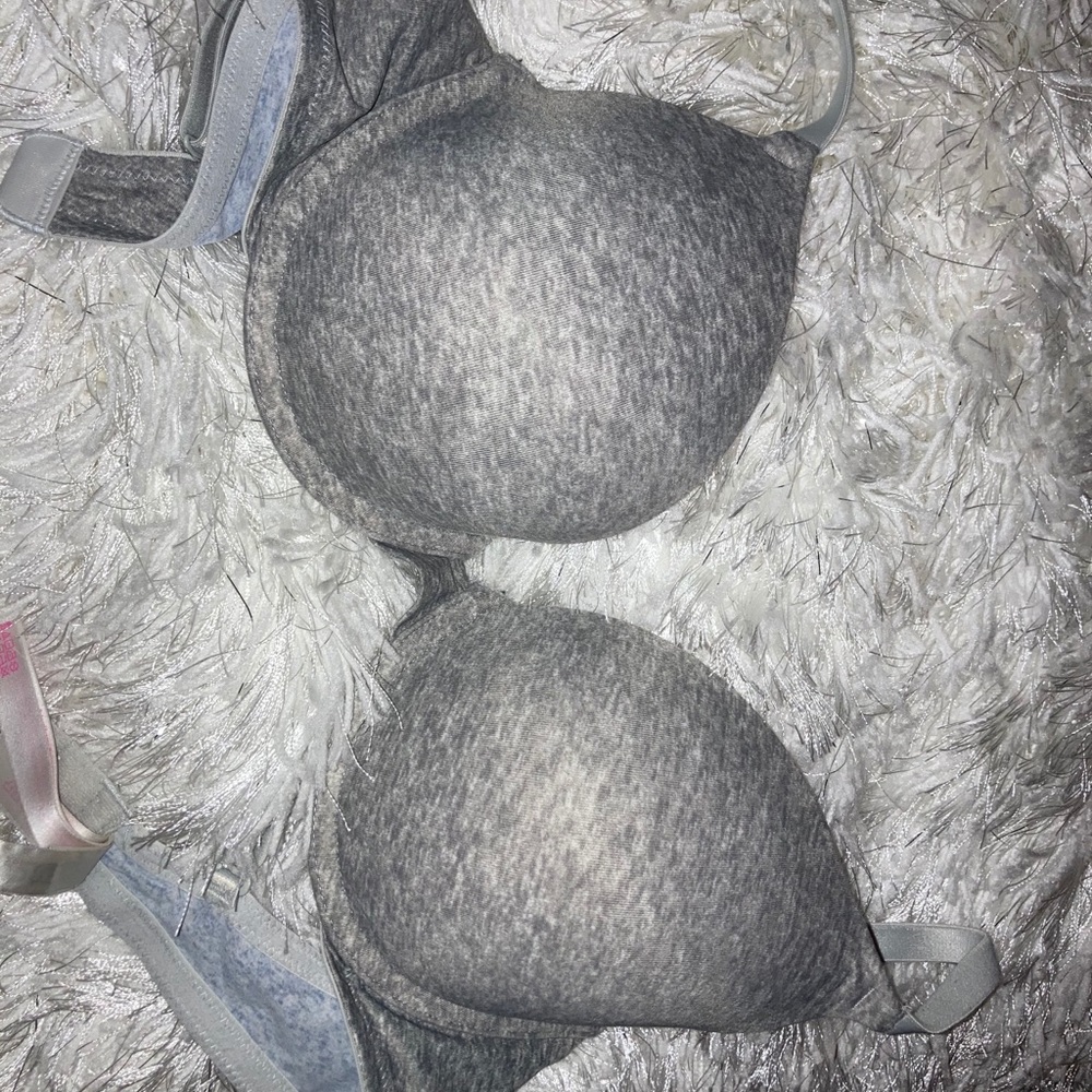 PINK Victoria’s Secret push up bra